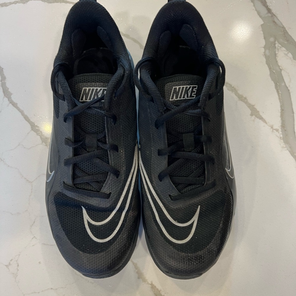 Nike Alpha Huarache 8 Turf shoes/cleats- size 6